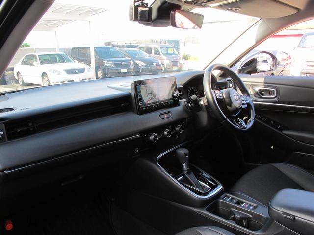 ヴェゼル e:HEV Z 9インチホンダコネクトナビ・フルセグTV・Bカメラ・後退出庫サポート・衝突軽減・レーンキープ・レーダークルーズ・シートヒーター・パワーバックドア・ワイヤレス充電・コンビシート・スマートキー2個(44枚目)