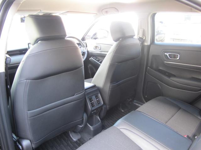 ヴェゼル e:HEV Z 9インチホンダコネクトナビ・フルセグTV・Bカメラ・後退出庫サポート・衝突軽減・レーンキープ・レーダークルーズ・シートヒーター・パワーバックドア・ワイヤレス充電・コンビシート・スマートキー2個(46枚目)