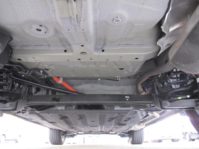 ヴェゼル e:HEV Z 9インチホンダコネクトナビ・フルセグTV・Bカメラ・後退出庫サポート・衝突軽減・レーンキープ・レーダークルーズ・シートヒーター・パワーバックドア・ワイヤレス充電・コンビシート・スマートキー2個(56枚目)