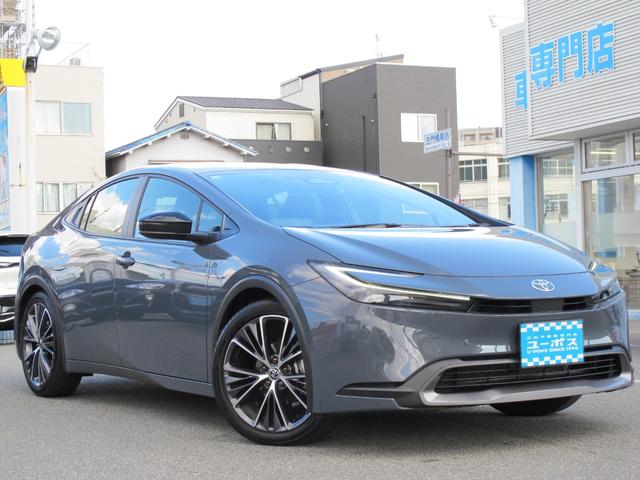 プリウス Ｇ　ワンオーナー　ＢＳＭ　前後ドライブレコーダー　８インチＤＡ　フルセグテレビ　ナビ　Ｂモニター　シートヒーター　ＥＴＣ２．０　スマートキー２個　クリアランスソナー　アップルカープレイ　アンドロイドオート（7枚目）