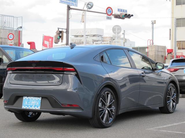 プリウス Ｇ　ワンオーナー　ＢＳＭ　前後ドライブレコーダー　８インチＤＡ　フルセグテレビ　ナビ　Ｂモニター　シートヒーター　ＥＴＣ２．０　スマートキー２個　クリアランスソナー　アップルカープレイ　アンドロイドオート（9枚目）