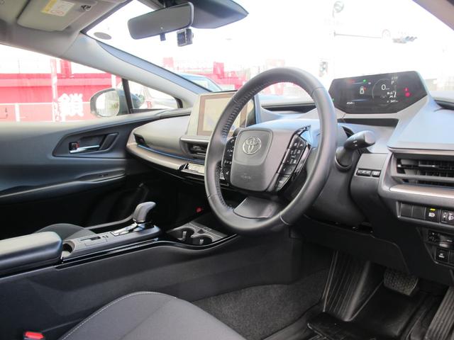 プリウス Ｇ　ワンオーナー　ＢＳＭ　前後ドライブレコーダー　８インチＤＡ　フルセグテレビ　ナビ　Ｂモニター　シートヒーター　ＥＴＣ２．０　スマートキー２個　クリアランスソナー　アップルカープレイ　アンドロイドオート（15枚目）