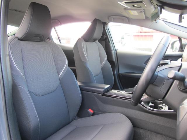 プリウス Ｇ　ワンオーナー　ＢＳＭ　前後ドライブレコーダー　８インチＤＡ　フルセグテレビ　ナビ　Ｂモニター　シートヒーター　ＥＴＣ２．０　スマートキー２個　クリアランスソナー　アップルカープレイ　アンドロイドオート（31枚目）