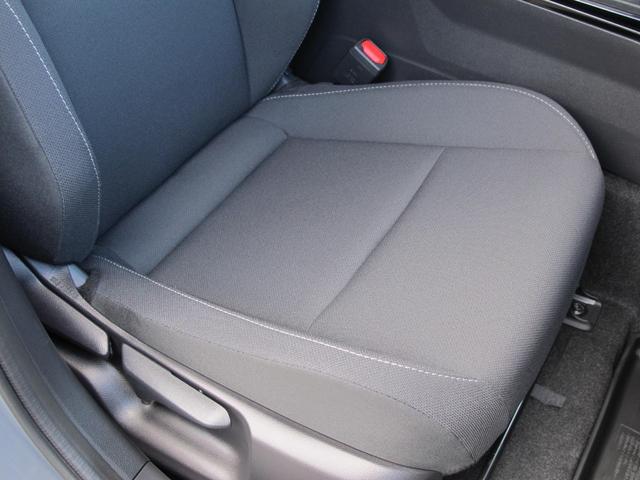 プリウス Ｇ　ワンオーナー　ＢＳＭ　前後ドライブレコーダー　８インチＤＡ　フルセグテレビ　ナビ　Ｂモニター　シートヒーター　ＥＴＣ２．０　スマートキー２個　クリアランスソナー　アップルカープレイ　アンドロイドオート（32枚目）