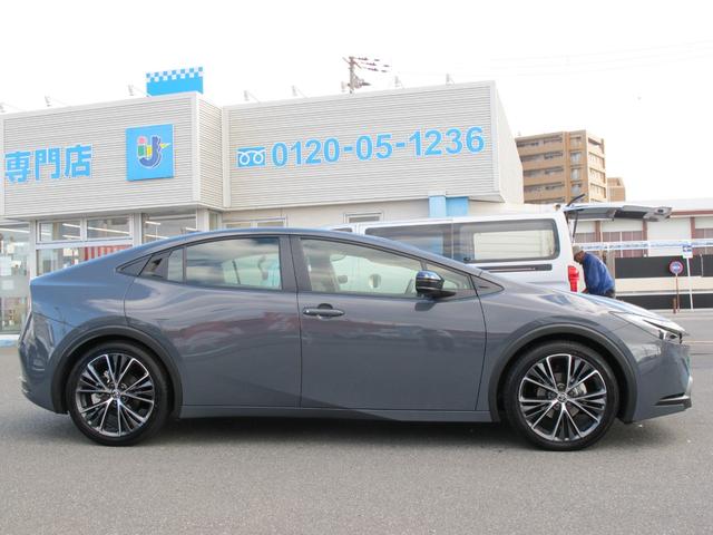 プリウス Ｇ　ワンオーナー　ＢＳＭ　前後ドライブレコーダー　８インチＤＡ　フルセグテレビ　ナビ　Ｂモニター　シートヒーター　ＥＴＣ２．０　スマートキー２個　クリアランスソナー　アップルカープレイ　アンドロイドオート（45枚目）