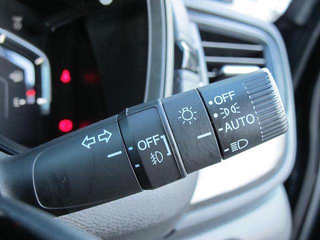 全国陸送ご納車致します。料金をわかりやすくしております。（離島・北海道・沖縄の料金はお問合せください。高額車両や特殊車両は料金が変わります。）。店舗納車の場合は無料です。