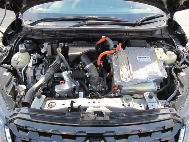 キックス Ｘ　禁煙・純正９インチナビ・フルセグＴＶ・全周囲カメラ・インテリジェントルームミラー・プロパイロット・前後ドラレコ・ルーフレール・ＥＴＣ・スマートキー２個・クリソナ・電格ミラー・純正１７インチＡＷ（16枚目）