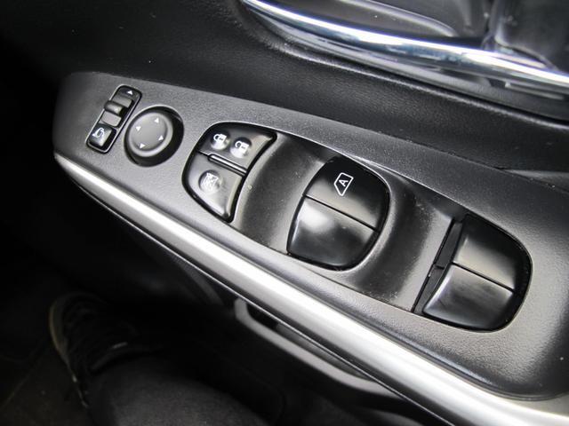 キックス Ｘ　禁煙・純正９インチナビ・フルセグＴＶ・全周囲カメラ・インテリジェントルームミラー・プロパイロット・前後ドラレコ・ルーフレール・ＥＴＣ・スマートキー２個・クリソナ・電格ミラー・純正１７インチＡＷ（26枚目）