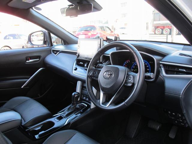 カローラクロス ハイブリッド Z 禁煙・9インチディスプレイオーディオ・全周囲カメラ・BSM・ナビ・フルセグテレビ・ルーフレール・スマートキー・シートヒーター・エアーシート・パワーバックドア・パワーシート・18インチAW(28枚目)