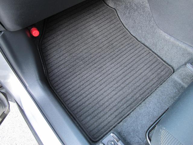 ヤリスクロス ハイブリッドG 禁煙 トヨタチームメイト BSM Dオーディオ フルセグTV ナビ 前後ドライブレコーダー クリアランスソナー セーフティセンス スマートキー2個 ETC2.0 16インチAW(41枚目)