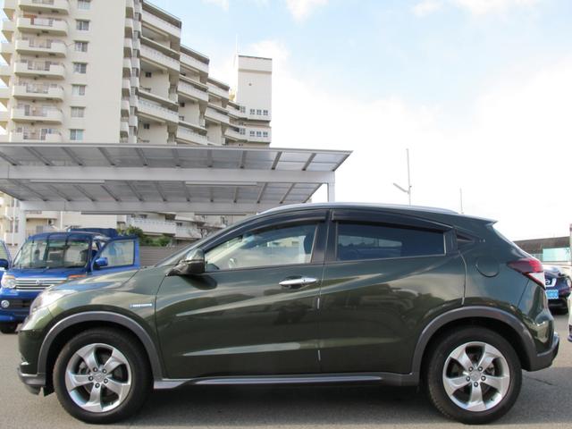 ヴェゼル ハイブリッドＸ　禁煙・インターナビ・フルセグＴＶ・Ｂカメラ・Ｂｌｕｅｔｏｏｔｈ接続・あんしんパッケージ・クルコン・ＬＥＤライト・パドルシフト・電格ミラー・スマートキー・純正１７インチアルミホイール（13枚目）