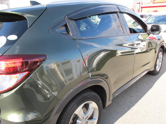 ヴェゼル ハイブリッドＸ　禁煙・インターナビ・フルセグＴＶ・Ｂカメラ・Ｂｌｕｅｔｏｏｔｈ接続・あんしんパッケージ・クルコン・ＬＥＤライト・パドルシフト・電格ミラー・スマートキー・純正１７インチアルミホイール（50枚目）