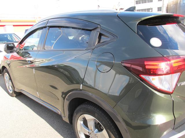 ヴェゼル ハイブリッドＸ　禁煙・インターナビ・フルセグＴＶ・Ｂカメラ・Ｂｌｕｅｔｏｏｔｈ接続・あんしんパッケージ・クルコン・ＬＥＤライト・パドルシフト・電格ミラー・スマートキー・純正１７インチアルミホイール（51枚目）