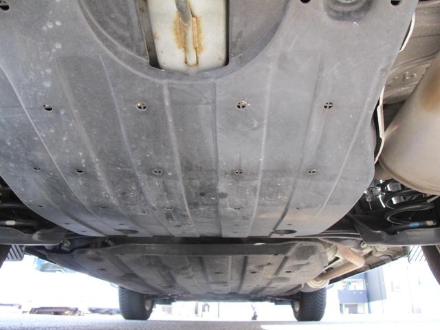 ヴェゼル ハイブリッドＸ　禁煙・インターナビ・フルセグＴＶ・Ｂカメラ・Ｂｌｕｅｔｏｏｔｈ接続・あんしんパッケージ・クルコン・ＬＥＤライト・パドルシフト・電格ミラー・スマートキー・純正１７インチアルミホイール（52枚目）