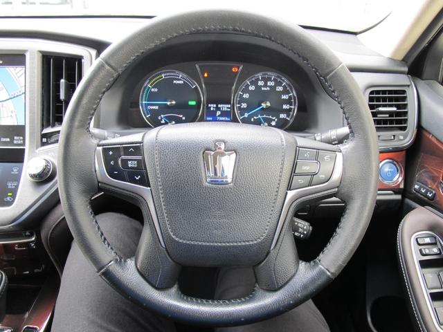 クラウンハイブリッド ロイヤルサルーンＧ　１オーナー・メーカーナビ・フルセグＴＶ・Ｂカメラ・パワーシート・メモリーシート・シートヒーター・クルコン・ＥＴＣ・電動格納ミラー・ウィンカーミラー・フォグランプ・スマートキー２個・純正１６インチＡＷ（20枚目）