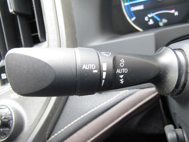 クラウンハイブリッド ロイヤルサルーンＧ　１オーナー・メーカーナビ・フルセグＴＶ・Ｂカメラ・パワーシート・メモリーシート・シートヒーター・クルコン・ＥＴＣ・電動格納ミラー・ウィンカーミラー・フォグランプ・スマートキー２個・純正１６インチＡＷ（24枚目）