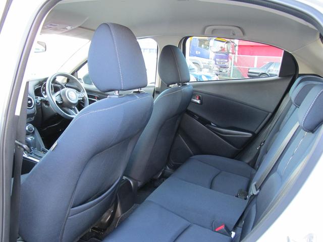 ＭＡＺＤＡ２ ＸＤプロアクティブ　Ｓパッケージ　禁煙・全周囲モニター・メーカーナビ・フルセグテレビ・ＨＵＤ・ＢＳＭ・レーダークルーズ・クリアランスソナー・ＤＶＤ・ＢＴ・シートヒーター・ステアリングヒーター・パドルシフト・ＥＴＣ・スマートキー２個（50枚目）