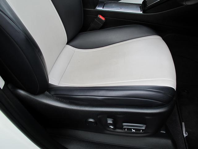 ＭＩＲＡＩ ベースグレード　禁煙・純正９インチナビ・フルセグＴＶ・Ｂカメラ・ＬＥＤ・ワイヤレス充電・スマートキー・プリクラッシュ・レーダークルーズ・レーンキープ・合皮シート・シートヒーター・ステアリングヒーター・純１７インチＡＷ（24枚目）