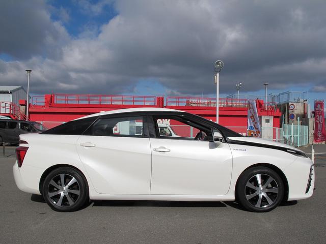 ＭＩＲＡＩ ベースグレード　禁煙・純正９インチナビ・フルセグＴＶ・Ｂカメラ・ＬＥＤ・ワイヤレス充電・スマートキー・プリクラッシュ・レーダークルーズ・レーンキープ・合皮シート・シートヒーター・ステアリングヒーター・純１７インチＡＷ（41枚目）