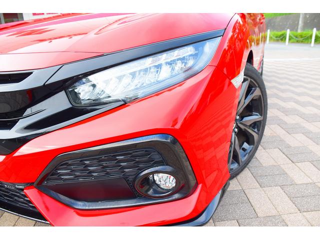シビック ハッチバック　ホンダセンシング　ホンダセンシング　６速ＭＴ　ターボ車　ケンウッドメモリーナビ　フルセグＴＶ　バックカメラ　ＬＥＤライト　ＬＥＤフォグ　　前席シートヒーター　ステリモ　クルコン　プッシュスタート　スマートキー　ＥＴＣ（5枚目）