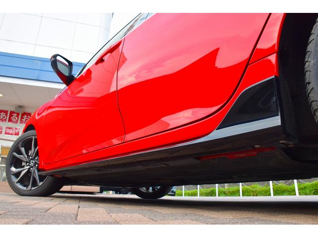 シビック ハッチバック　ホンダセンシング　ホンダセンシング　６速ＭＴ　ターボ車　ケンウッドメモリーナビ　フルセグＴＶ　バックカメラ　ＬＥＤライト　ＬＥＤフォグ　　前席シートヒーター　ステリモ　クルコン　プッシュスタート　スマートキー　ＥＴＣ（30枚目）