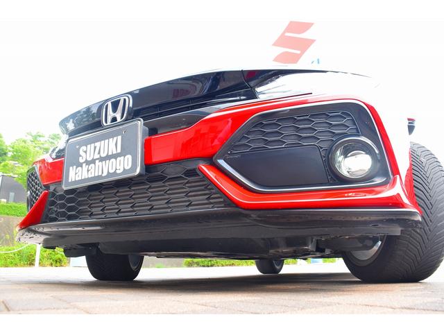 シビック ハッチバック　ホンダセンシング　ホンダセンシング　６速ＭＴ　ターボ車　ケンウッドメモリーナビ　フルセグＴＶ　バックカメラ　ＬＥＤライト　ＬＥＤフォグ　　前席シートヒーター　ステリモ　クルコン　プッシュスタート　スマートキー　ＥＴＣ（62枚目）
