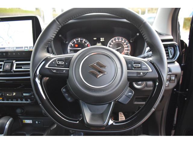 フロンクス ベースグレード　純正全方位モニター付き９インチナビ／デュアルセンサーブレーキサポートＩＩ／純正１６インチアルミホイール／ＬＥＤヘッドライト／ハーフレザーシート／前席シートヒーター／ブラインドスポットモニター／（21枚目）