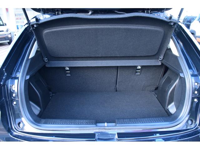 フロンクス ベースグレード　純正全方位モニター付き９インチナビ／デュアルセンサーブレーキサポートＩＩ／純正１６インチアルミホイール／ＬＥＤヘッドライト／ハーフレザーシート／前席シートヒーター／ブラインドスポットモニター／（32枚目）