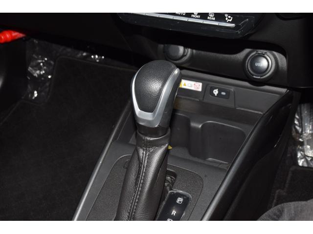 フロンクス ベースグレード　純正全方位モニター付き９インチナビ／デュアルセンサーブレーキサポートＩＩ／純正１６インチアルミホイール／ＬＥＤヘッドライト／ハーフレザーシート／前席シートヒーター／ブラインドスポットモニター／（38枚目）