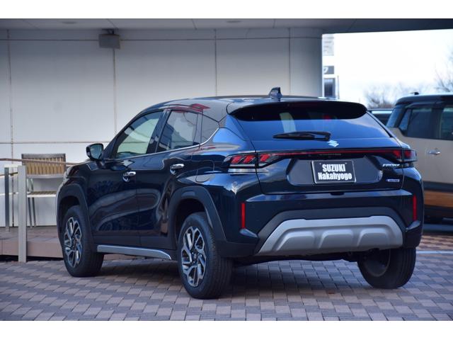 フロンクス ベースグレード　純正全方位モニター付き９インチナビ／デュアルセンサーブレーキサポートＩＩ／純正１６インチアルミホイール／ＬＥＤヘッドライト／ハーフレザーシート／前席シートヒーター／ブラインドスポットモニター／（54枚目）