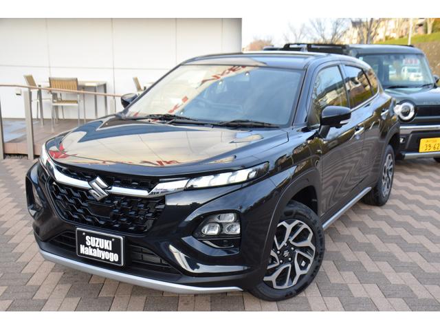 フロンクス ベースグレード　全方位モニター付き９インチナビ／ワンオーナー／デュアルセンサーブレーキサポートＩＩ／ハーフレザーシート／ＬＥＤヘッドライト／純正１６インチアルミホイール／前席シートヒーター／電動パーキングブレーキ／（5枚目）