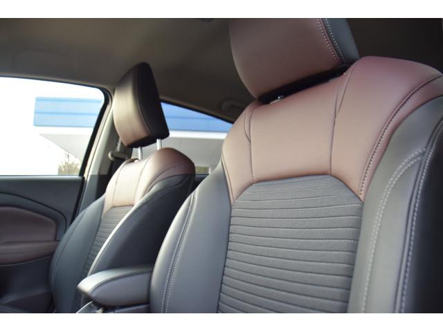 フロンクス ベースグレード　全方位モニター付き９インチナビ／ワンオーナー／デュアルセンサーブレーキサポートＩＩ／ハーフレザーシート／ＬＥＤヘッドライト／純正１６インチアルミホイール／前席シートヒーター／電動パーキングブレーキ／（18枚目）