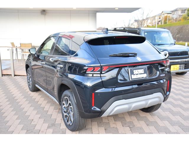 フロンクス ベースグレード　全方位モニター付き９インチナビ／ワンオーナー／デュアルセンサーブレーキサポートＩＩ／ハーフレザーシート／ＬＥＤヘッドライト／純正１６インチアルミホイール／前席シートヒーター／電動パーキングブレーキ／（32枚目）