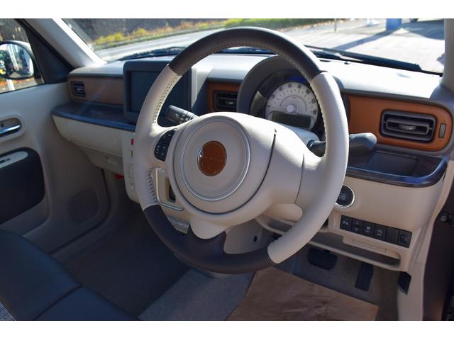 アルトラパンＬＣ ハイブリッドＸ　新車未登録車　スズキセーフティ　全方位カメラパッケージ　２トーンカラー　専用内装シート　ＬＥＤランプ　前席シートヒーター　ベンチシート　アイドリングストップ　革巻きステアリング　電格ミラー　純正アルミ（15枚目）