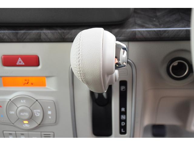 アルトラパンＬＣ ハイブリッドＸ　新車未登録／デュアルセンサーブレーキ２／全方位カメラパッケージ／ＬＥＤヘッドライト／前席シートヒーター／純正１４インチアルミホイール／ＵＳＢタイプＣ充電ポート×２／３６０°ＵＶ＆ＩＲカットガラス（14枚目）