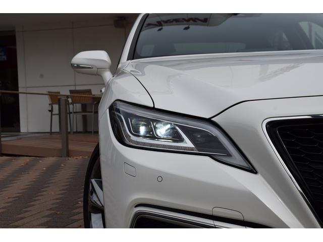 クラウン ＲＳ　アドバンス　セーフティサポート／ムーンルーフ／メーカーナビ／３眼ＬＥＤヘッドライト／ＴＲＤトランクスポイラー／ＥＴＣ２．０／純正１８インチアルミホイール／バックカメラ（13枚目）