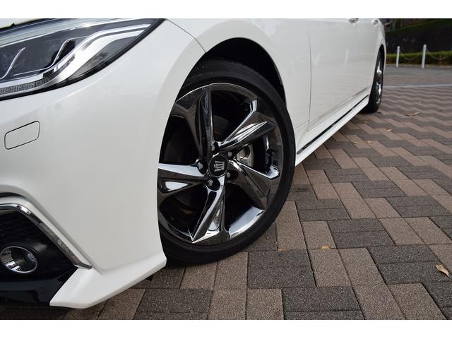 クラウン ＲＳ　アドバンス　セーフティサポート／ムーンルーフ／メーカーナビ／３眼ＬＥＤヘッドライト／ＴＲＤトランクスポイラー／ＥＴＣ２．０／純正１８インチアルミホイール／バックカメラ（72枚目）