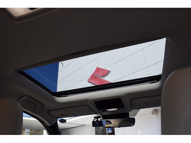 ＵＸ ＵＸ２００　アーバンエレガンス　ムーンルーフ／メーカーナビ／パノラミックモニター／セーフティ／レザーシート／パワーシート／シートヒーター／ステアリングヒーター／パワーバックドア／ワンオーナー／（19枚目）