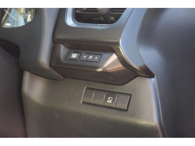 ＵＸ ＵＸ２００　アーバンエレガンス　ムーンルーフ／メーカーナビ／パノラミックモニター／セーフティ／レザーシート／パワーシート／シートヒーター／ステアリングヒーター／パワーバックドア／ワンオーナー／（37枚目）