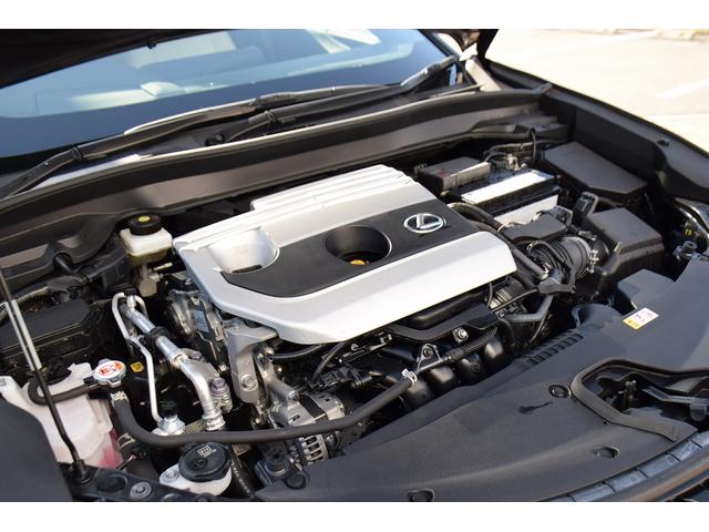 ＵＸ ＵＸ２００　アーバンエレガンス　ムーンルーフ／メーカーナビ／パノラミックモニター／セーフティ／レザーシート／パワーシート／シートヒーター／ステアリングヒーター／パワーバックドア／ワンオーナー／（40枚目）