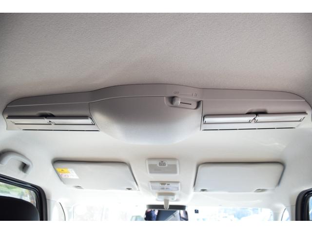 スペーシアカスタム ハイブリッドＸＳターボ　全方位モニター付き９インチナビ／ターボ車／デュアルセンサーブレーキサポートＩＩ／電動パーキングブレーキ／後席両側ワンタッチパワースライドドア／ＬＥＤヘッドライト／ステアリングヒーター／ＥＴＣ／（19枚目）