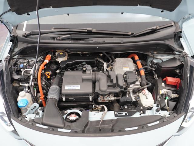 フィット ｅ：ＨＥＶクロスター　２年保証ナビＤレコＲカメＥＴＣクルコンＢＴ地デジ　禁煙車　ホンダセンシング　ＨｏｎｄａＣＯＮＮＥＣＴ　クロスター　前後ドライブレコーダー　純正用品ナビゲーション　純正アルミホイール（41枚目）