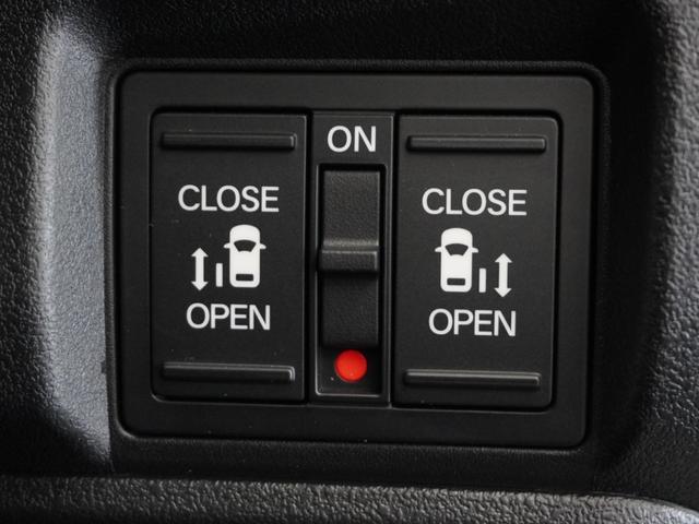 N-BOXカスタム ベースグレード 2年保証当社試乗車ナビDレコRカメETC両電扉 ホンダセンシング シートヒーター LEDヘッドライト+デイライト オートライト リヤスクリーンサンシェード シートバックテーブル 純正アルミホイール(6枚目)