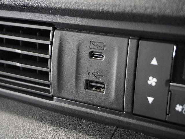 N-BOXカスタム ベースグレード 2年保証当社試乗車ナビDレコRカメETC両電扉 ホンダセンシング シートヒーター LEDヘッドライト+デイライト オートライト リヤスクリーンサンシェード シートバックテーブル 純正アルミホイール(7枚目)