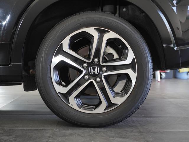 アルミホイール装着車です！これで足元まわりもおしゃれにきまります！