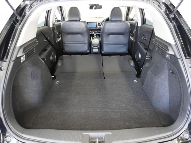 リアシートを使用しない時は倒せば更に広々ラゲッジスペースの出来上がりです、たくさんの荷物が積み込み可能です！