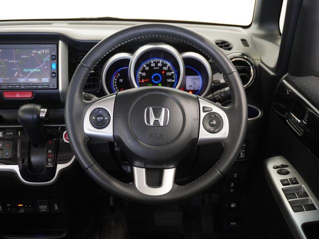 N-BOXカスタム GターボSSパッケージ 1オーナ1年保証ナビDレコRカメETC両電扉地デジ Bluetooth 禁煙車 HIDヘッドライト フォグライト シートヒーター クルーズコントロール リアスクリーンサンシェード シートバックテーブル(10枚目)