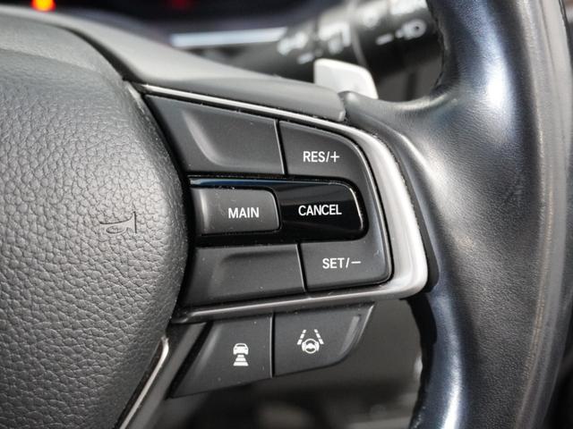 オデッセイ アブソルート 1オーナ1年保証ナビ後席モニタ全周囲カメDレコETC ホンダセンシング 禁煙車 オットマン装備 後席フリップダウンモニター装 LEDヘッドライト+デイライト 電動シート 障害物センサー(11枚目)