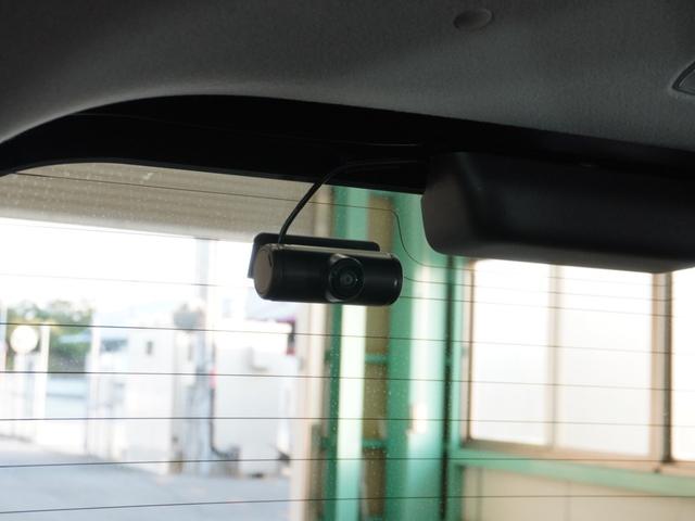 フリード クロスター　２年保証当社試乗車ナビＤレコＲカメＥＴＣ両電扉　禁煙車　ホンダセンシング　ＬＥＤヘッドライト＋デイライト　ＨｏｎｄａＣＯＮＮＥＣＴ　ブラインドスポットインフォメーション　リヤスクリーンサンシェード（5枚目）