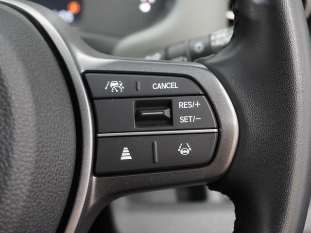 フリード クロスター　２年保証当社試乗車ナビＤレコＲカメＥＴＣ両電扉　禁煙車　ホンダセンシング　ＬＥＤヘッドライト＋デイライト　ＨｏｎｄａＣＯＮＮＥＣＴ　ブラインドスポットインフォメーション　リヤスクリーンサンシェード（10枚目）